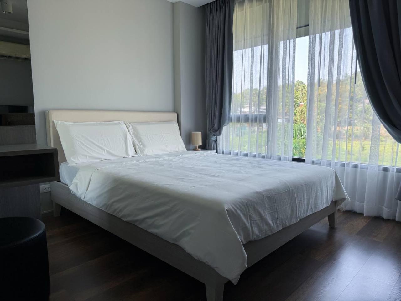 Apartment 6th Avenue Surin
