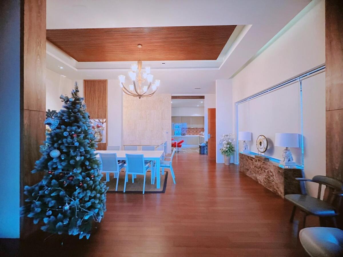 Rare Sunrise Cliff 5 Bedrooms