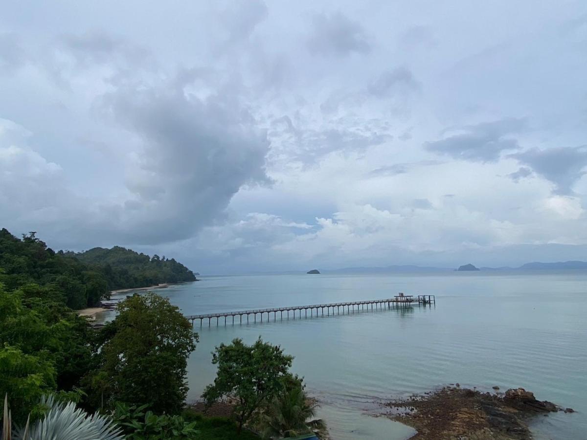 Rare Sunrise Cliff 5 Bedrooms