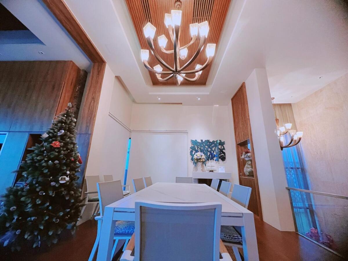Rare Sunrise Cliff 5 Bedrooms