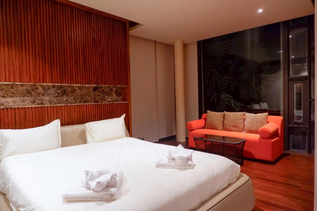 Rare Sunrise Cliff 5 Bedrooms Villa