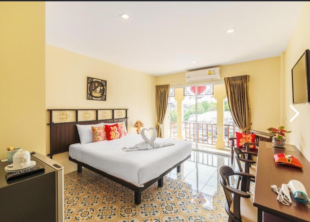 Hotel Phuket And Casino Ban Tha Khreng