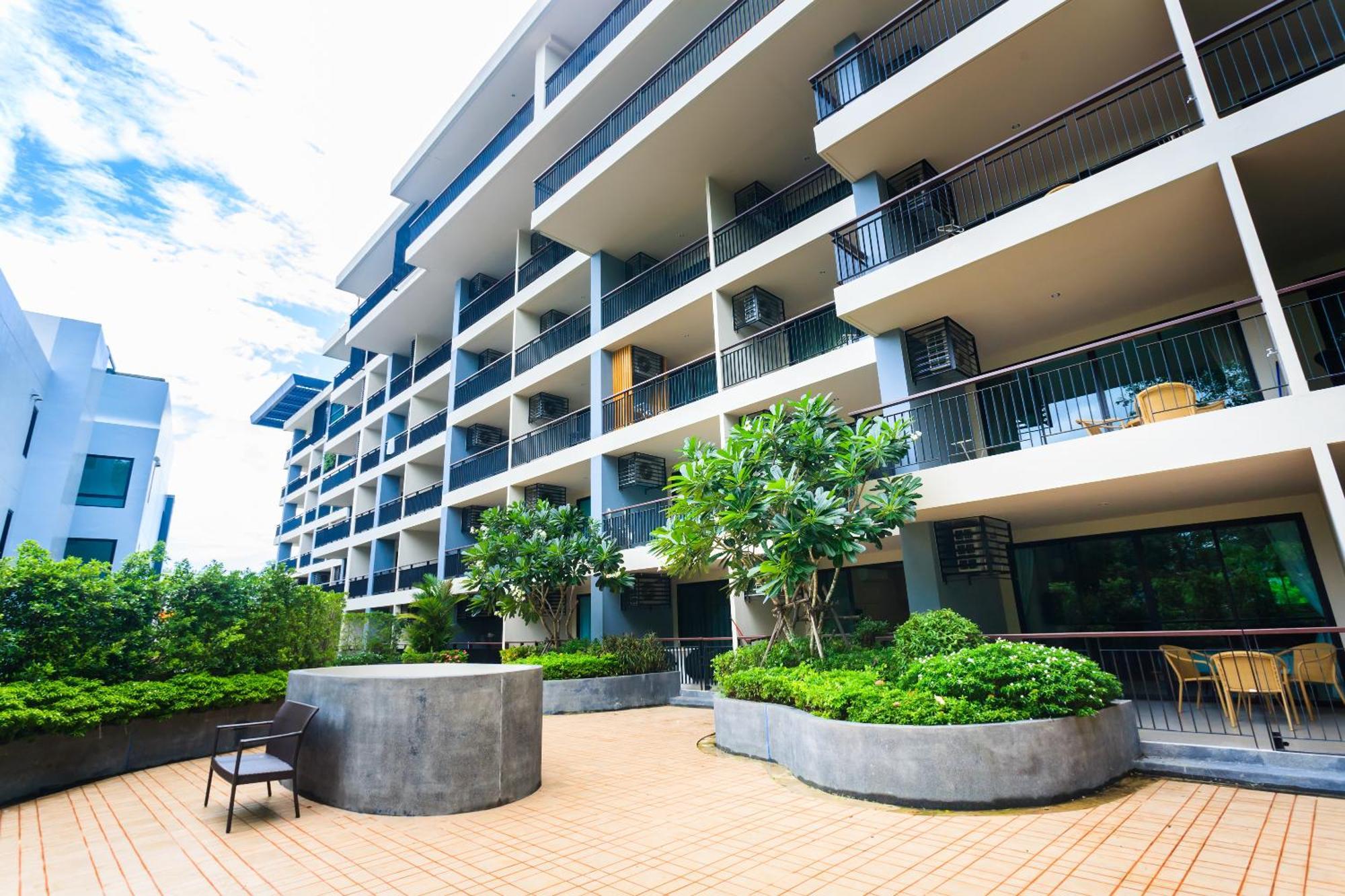 Apartment At The Bliss By Lofty Patong