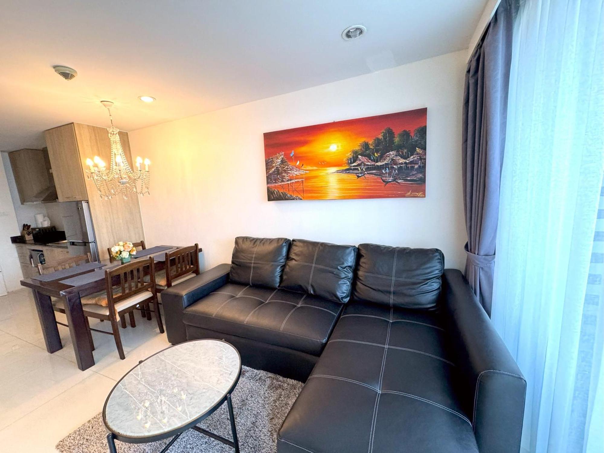 At The Bliss By Lofty Apartment *