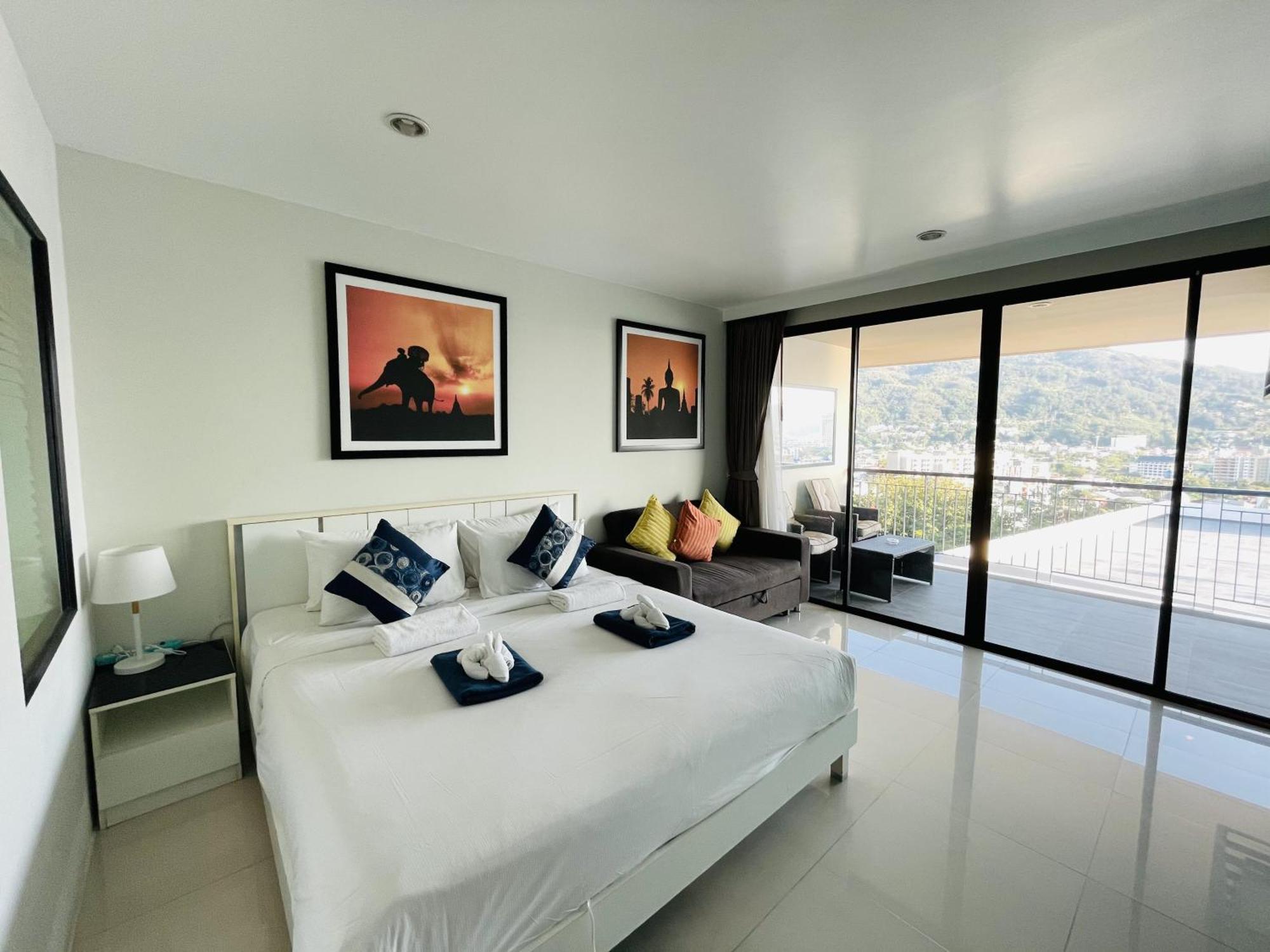 Apartment At The Bliss By Lofty Patong