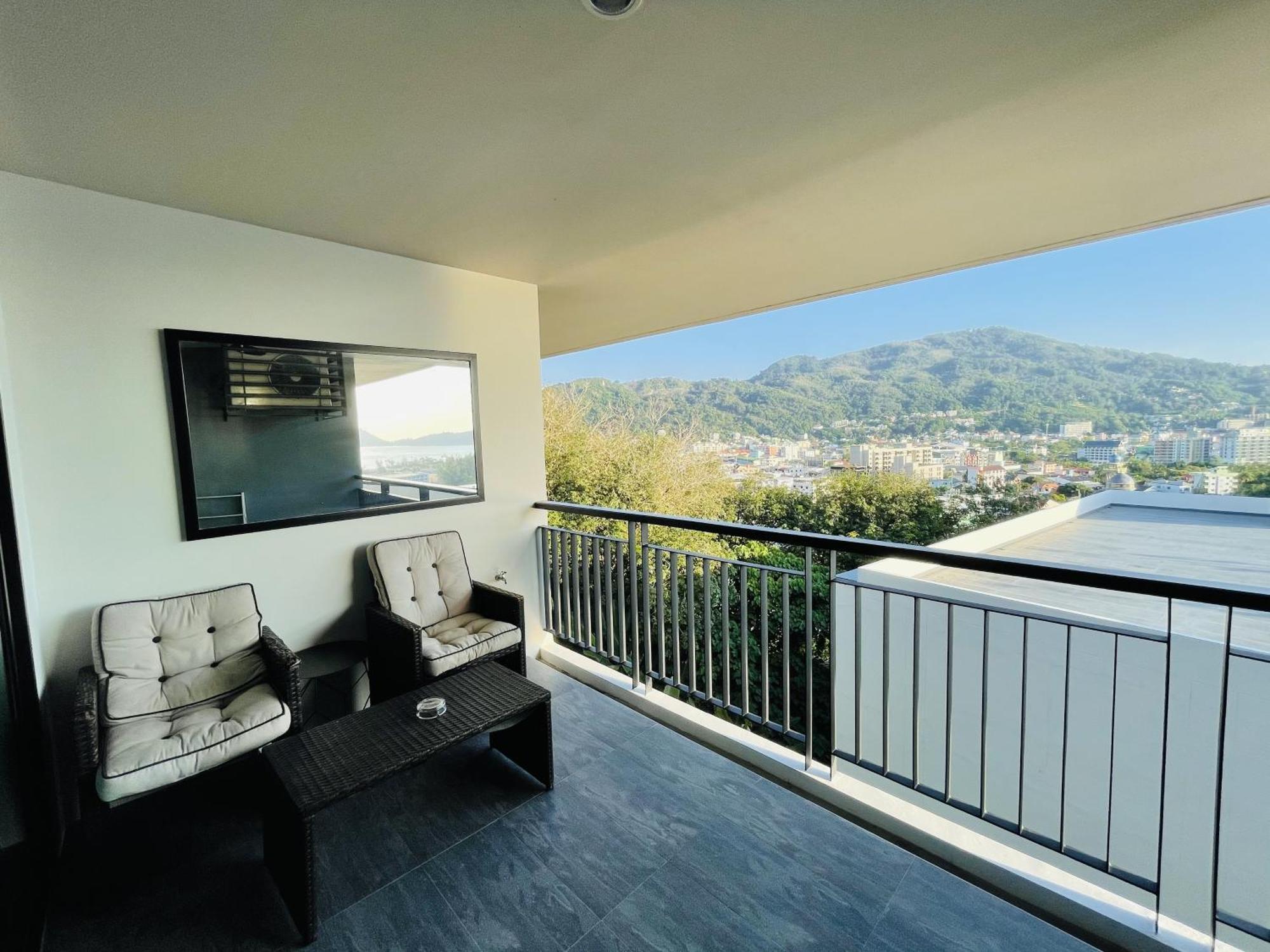 At The Bliss By Lofty Apartment