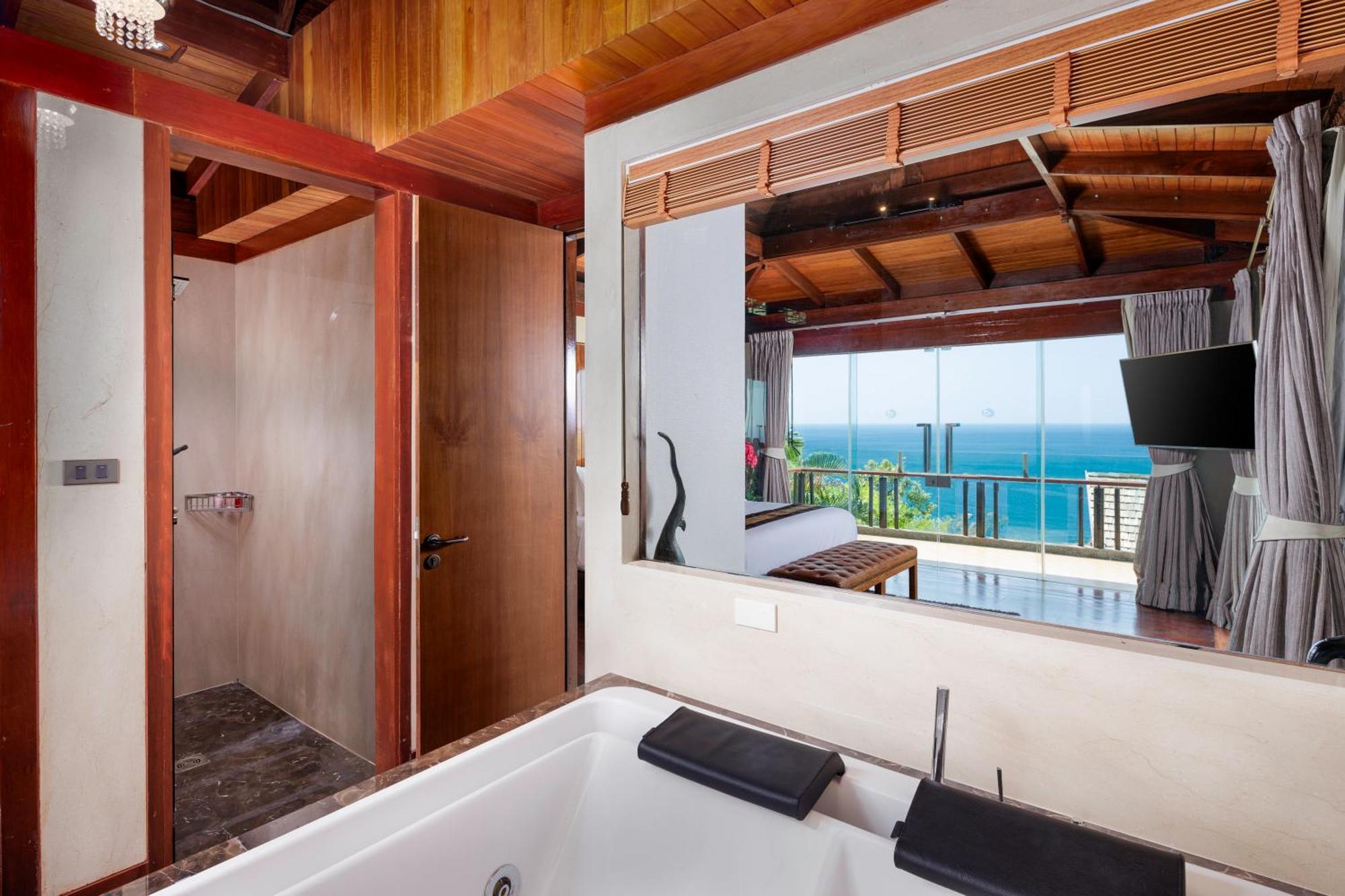 Villa Luxury 4 Pool Seaview 6 Bedroom On Hill *