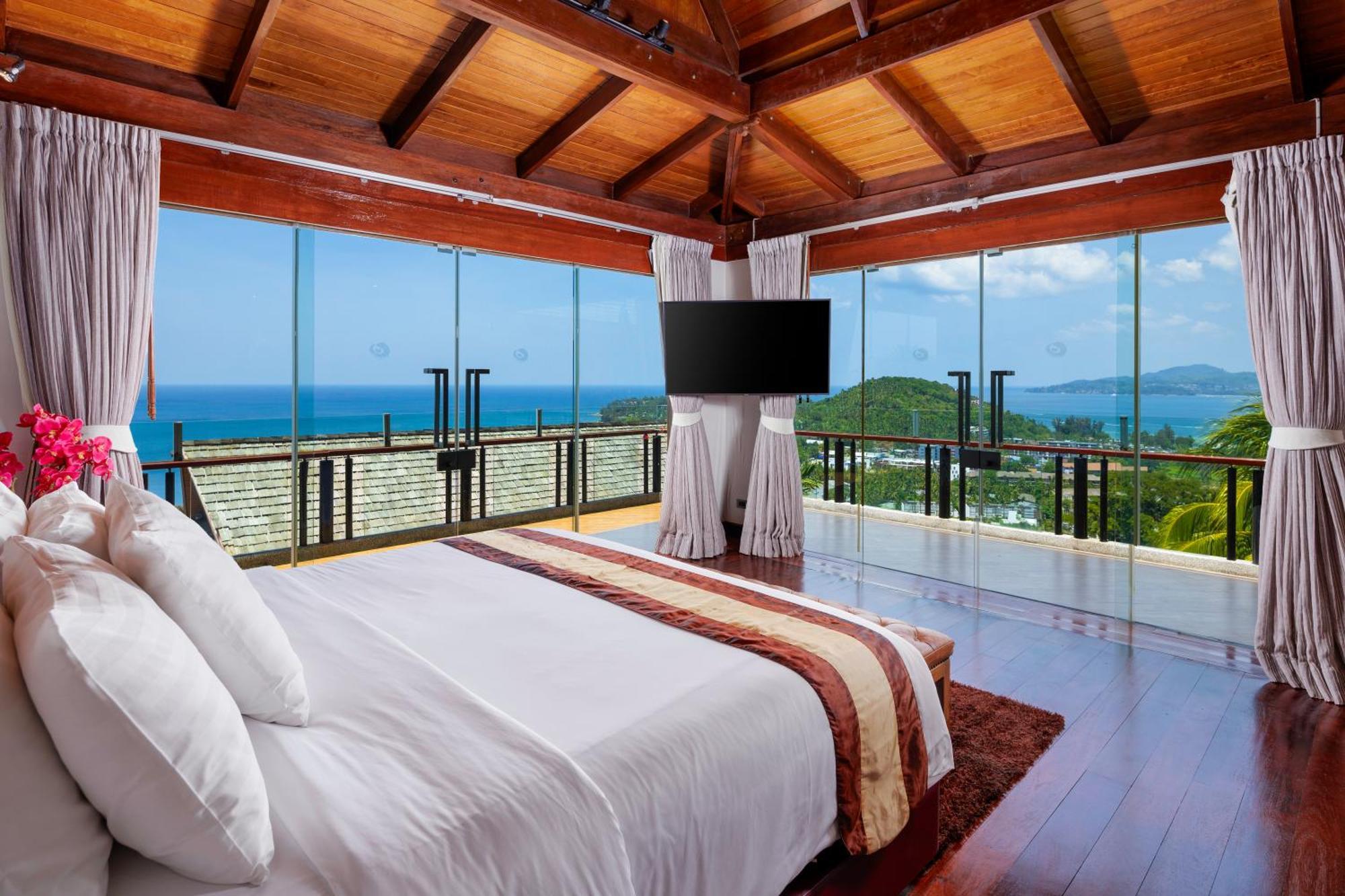 Luxury 4 Pool Seaview 6 Bedroom On Hill Villa