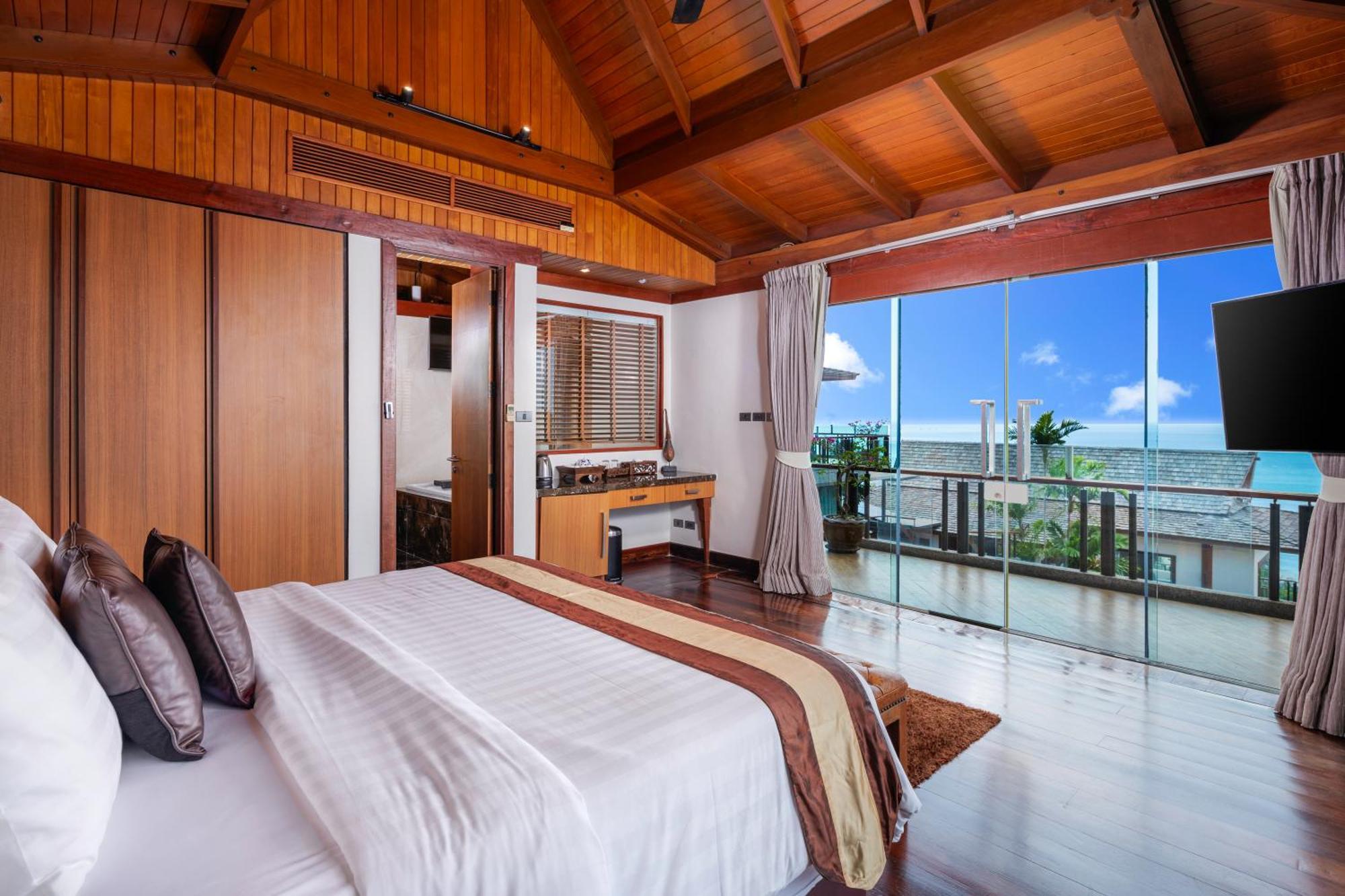 Villa Luxury 4 Pool Seaview 6 Bedroom On Hill Surin Beach (Phuket)