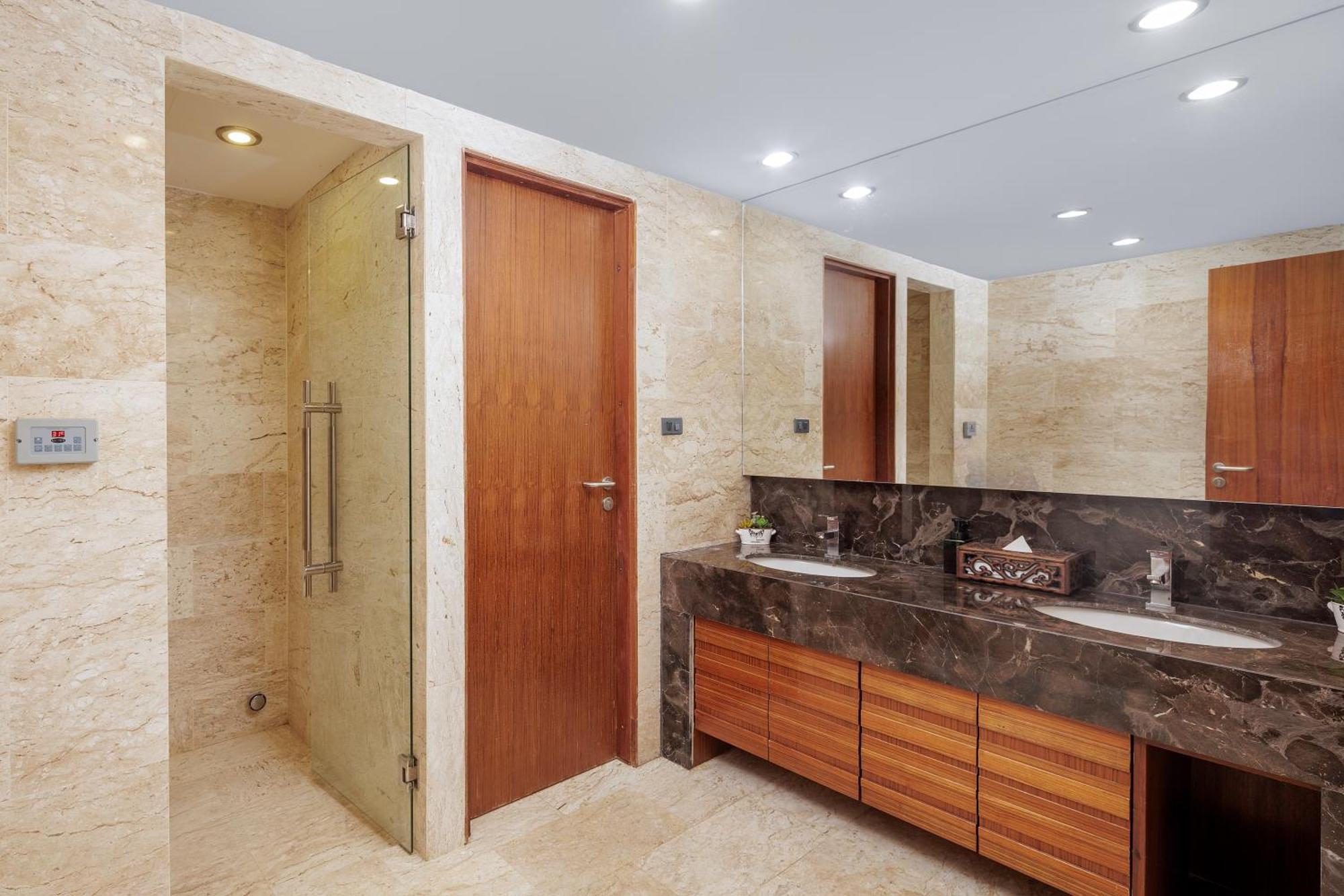 Luxury 4 Pool Seaview 6 Bedroom On Hill