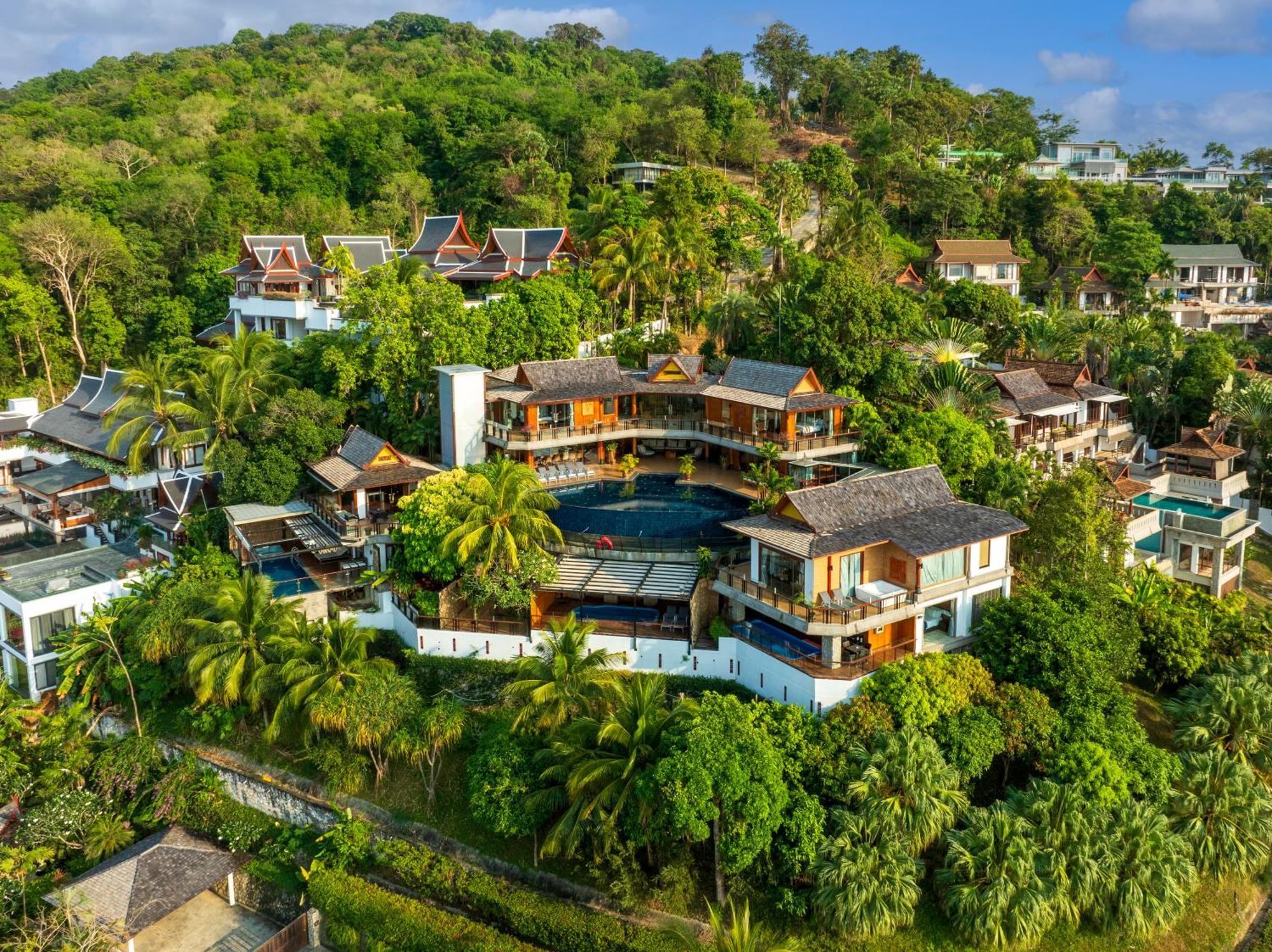 Luxury 4 Pool Seaview 6 Bedroom On Hill Villa Surin Beach (Phuket)