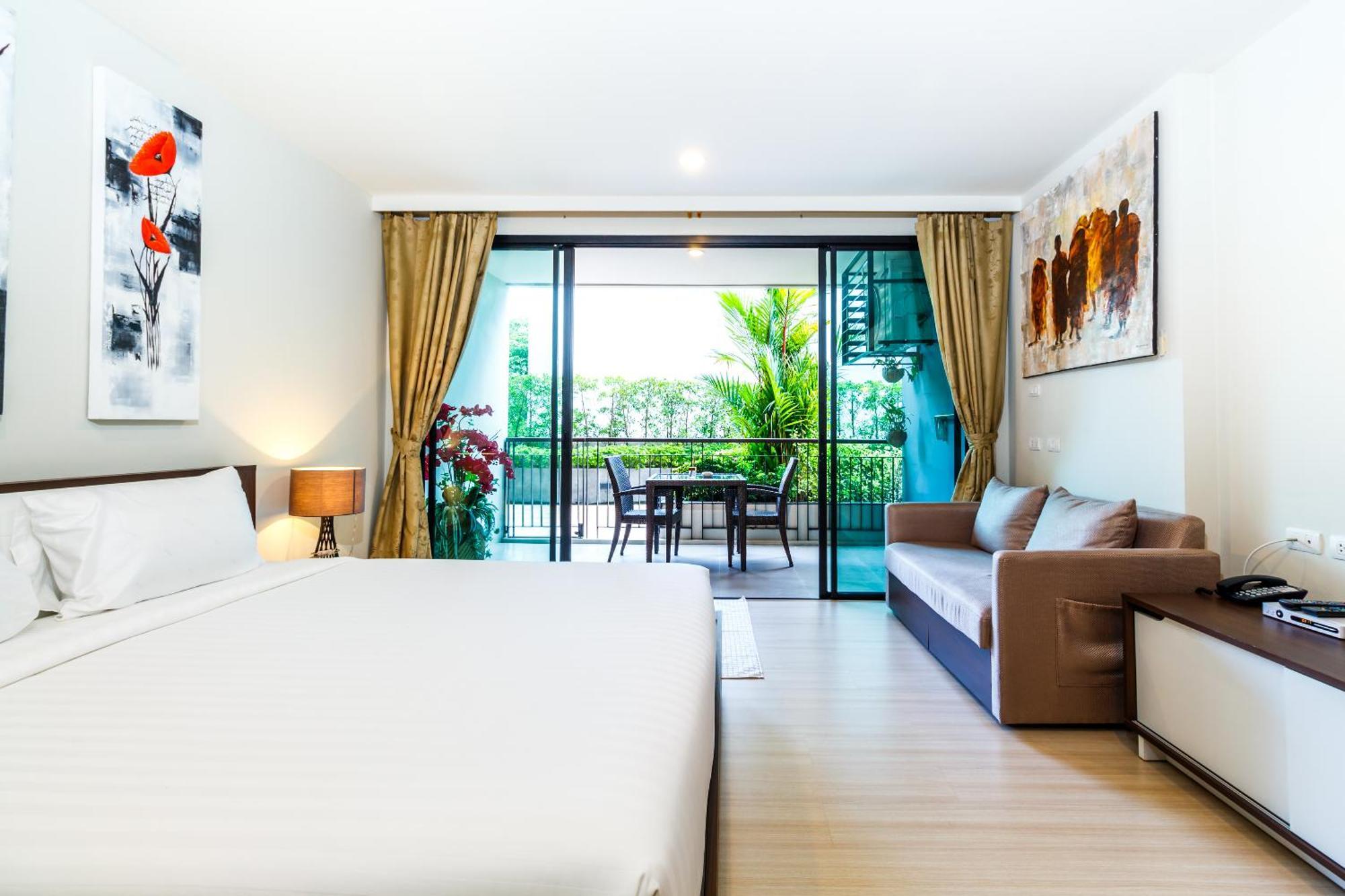 Apartment At The Bliss By Lofty Patong
