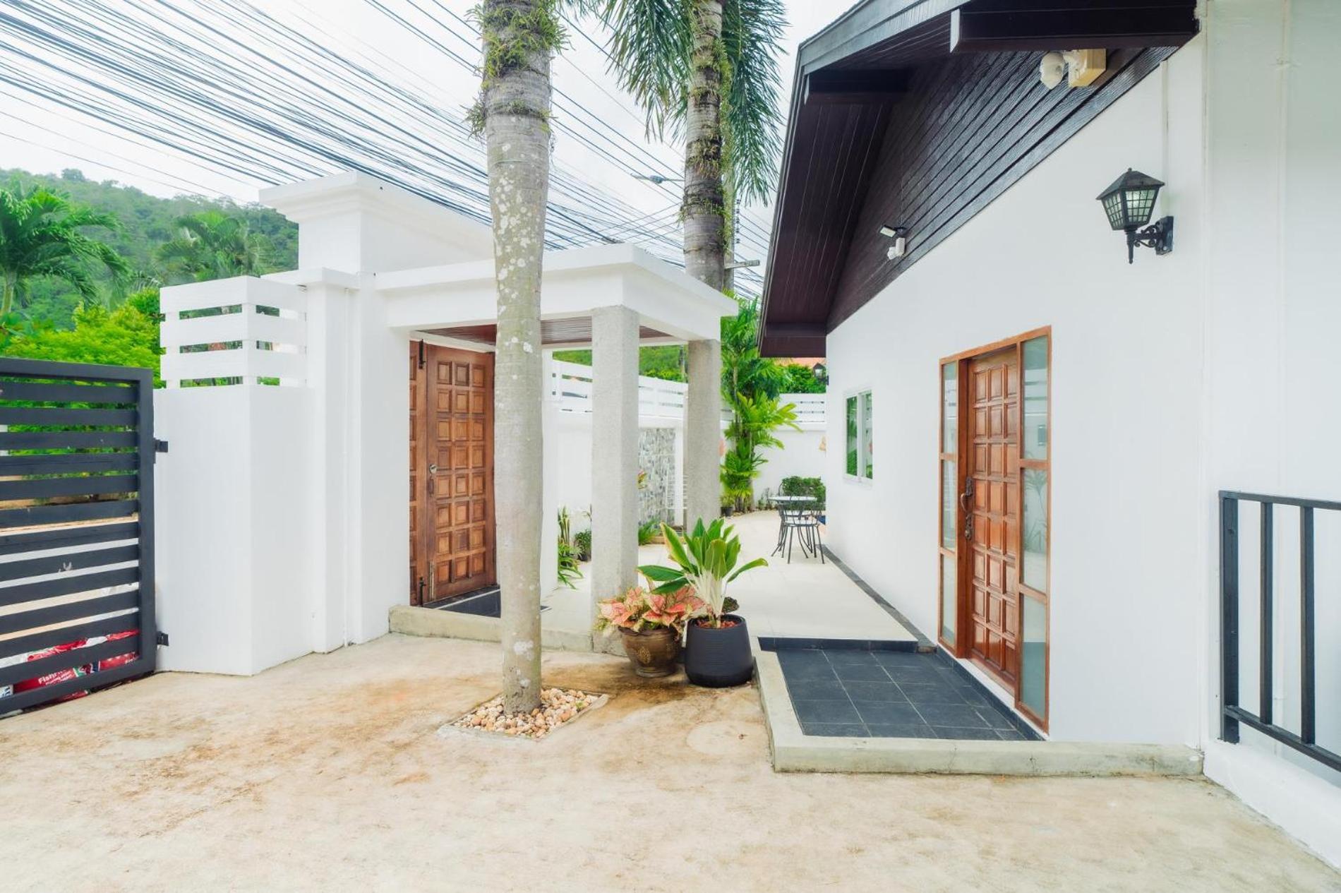 Jasmine Pool In Nai Harn * Rawai