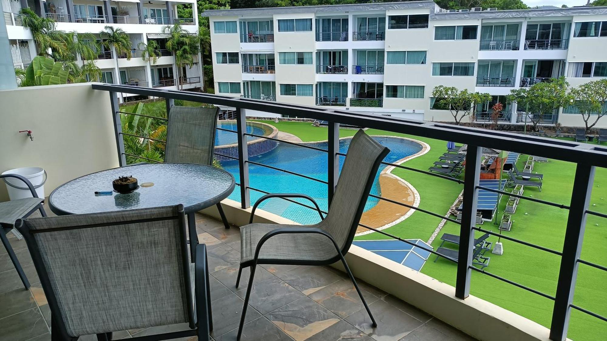 Sea View Cozy Two Bedroom - 130sqm - Karon Walking Distance To The Beach! 700m 15minutes Apartment