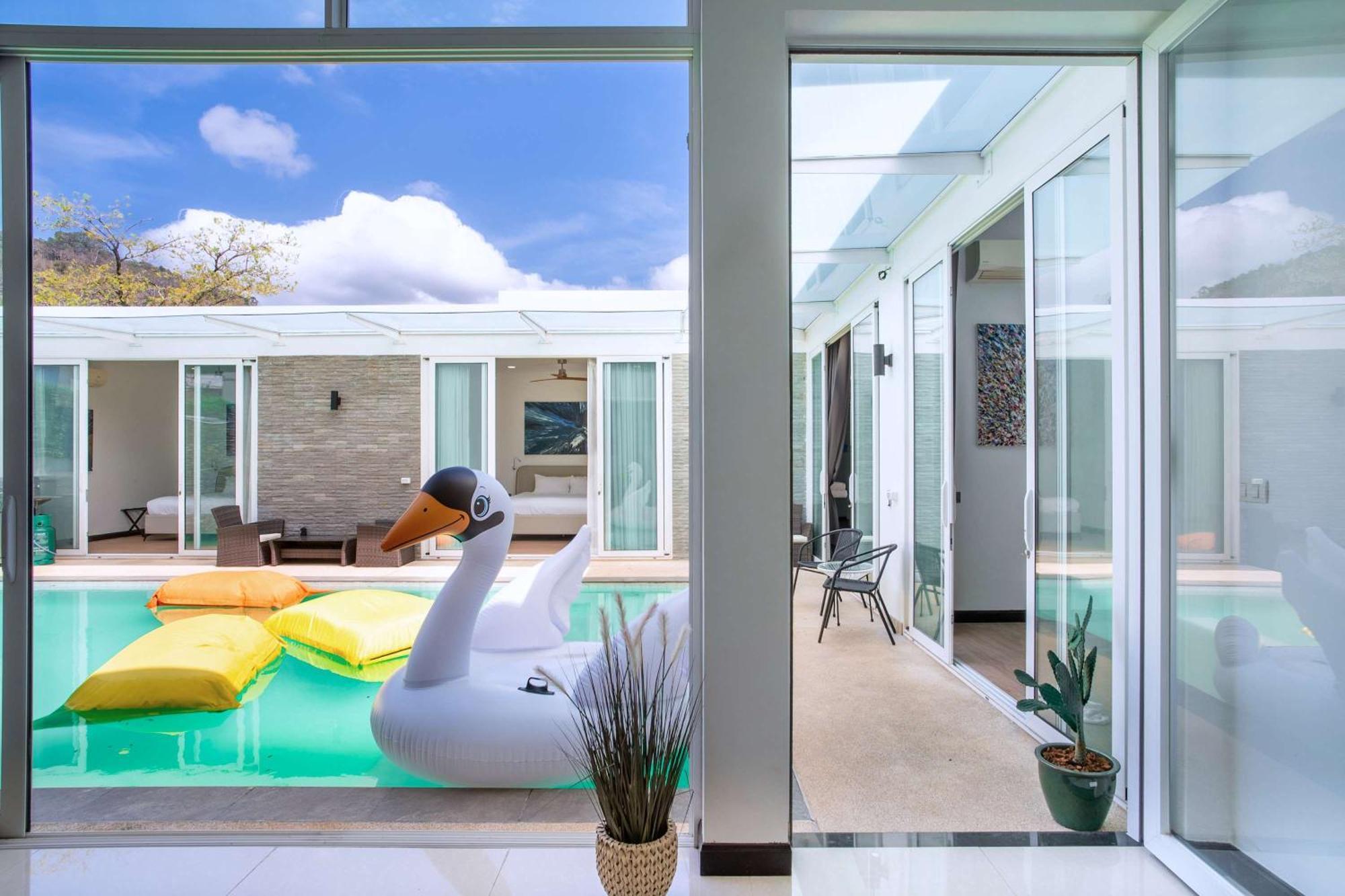 Sky - Luxury 4br Getaway In Phuket Villa *