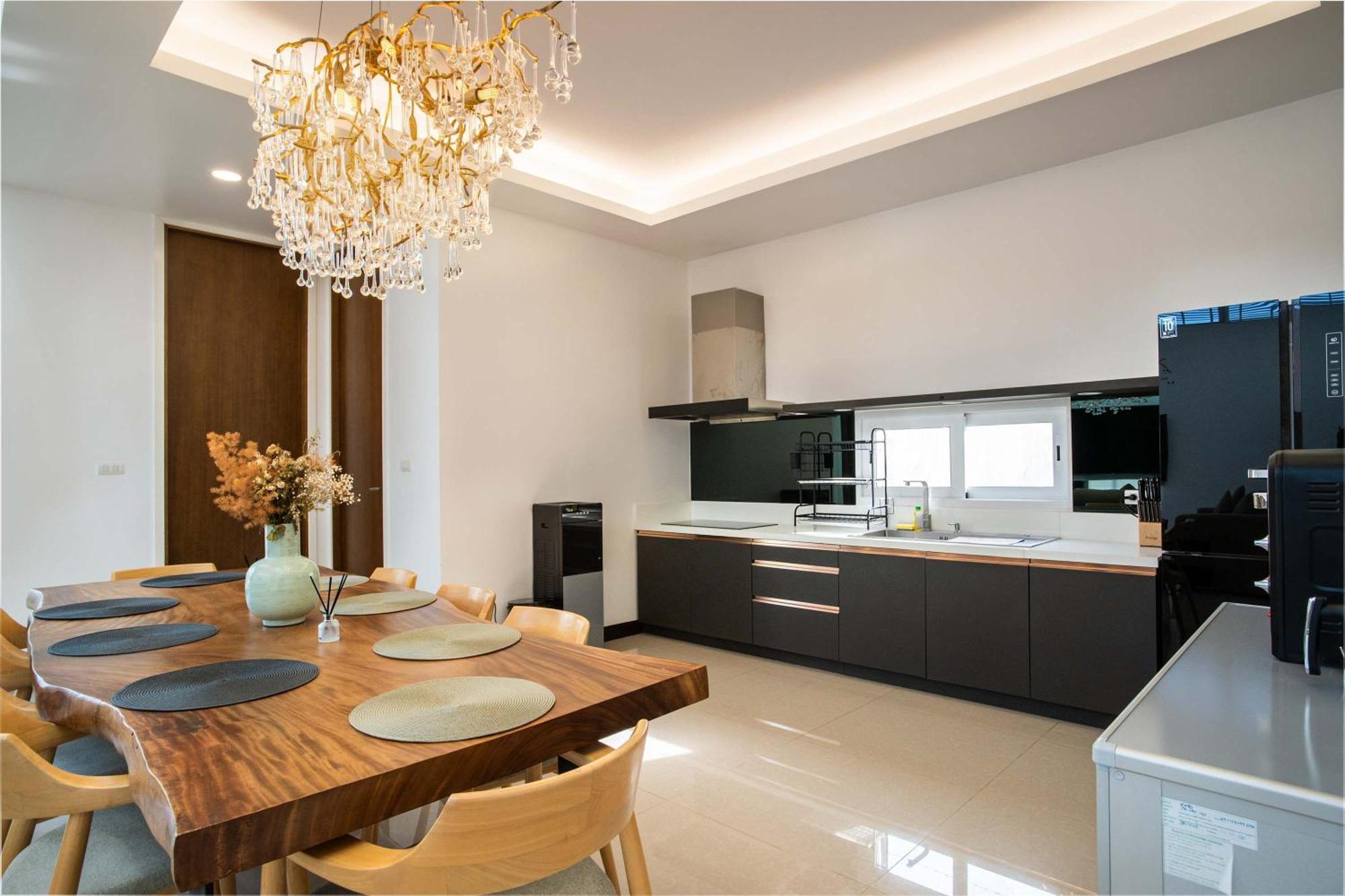 Sky - Luxury 4br Getaway In Phuket Villa *