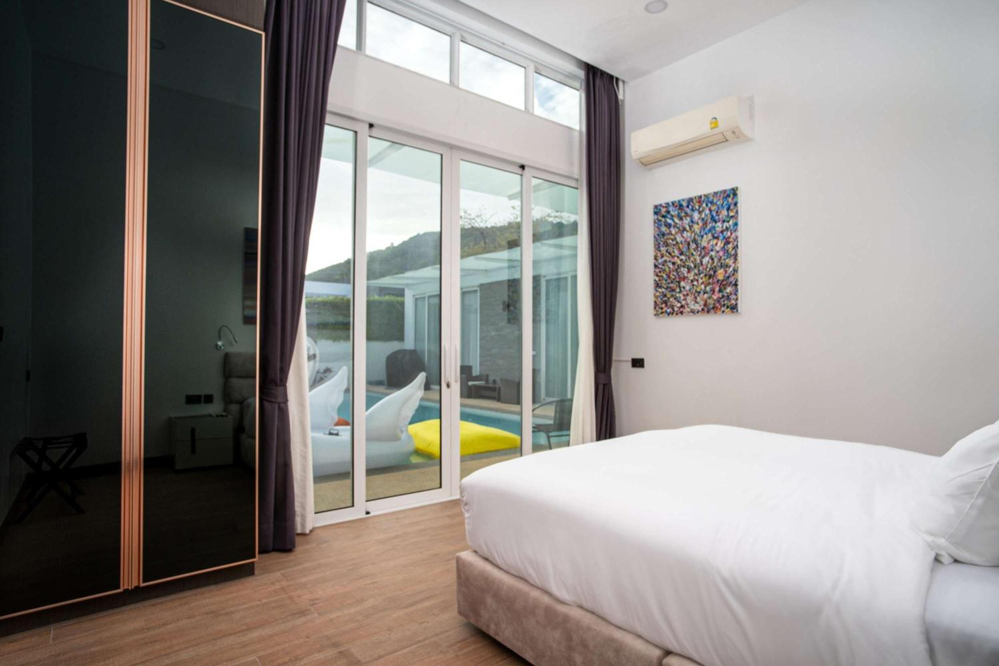 Sky - Luxury 4br Getaway In Phuket Ban Kata