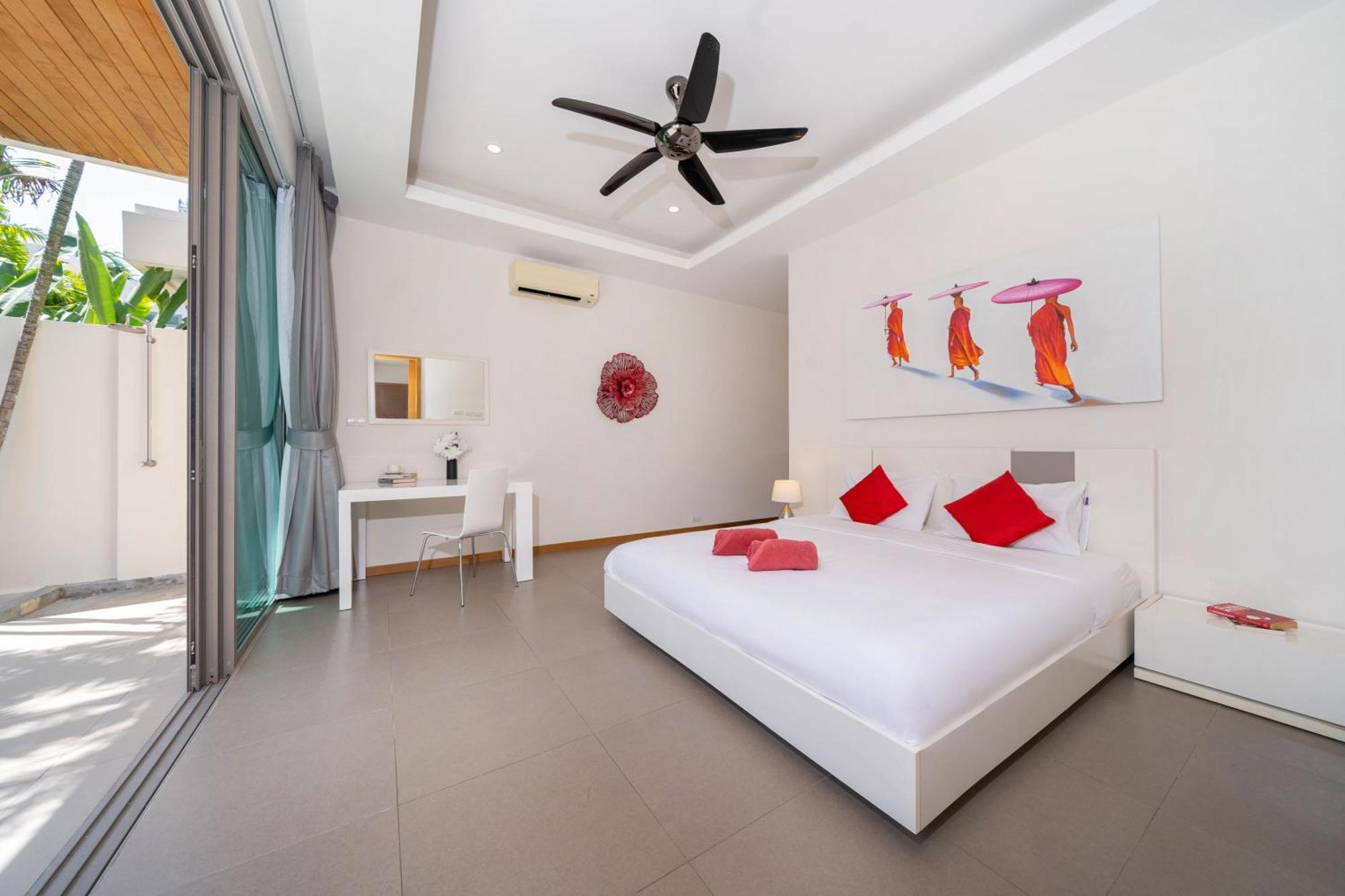 Tropical 2br Pool Kate, Gated Residence, Near And Naiharn Villa