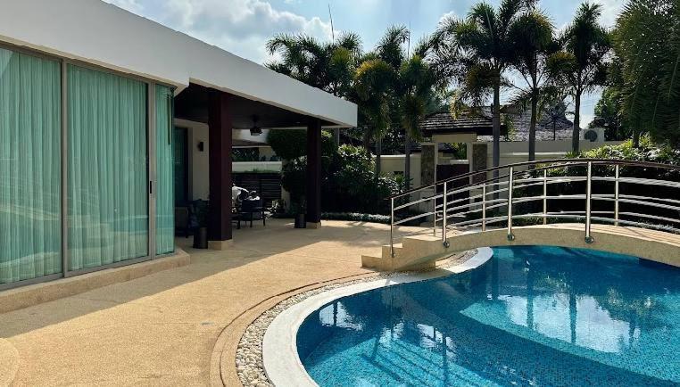 Botanica Luxury 4 Bedrooms Ban Phru Champa