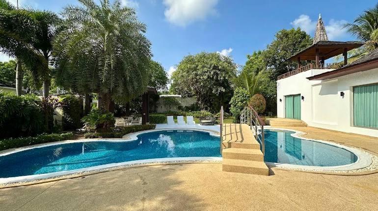 Botanica Luxury 4 Bedrooms