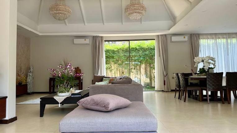 Villa Botanica Luxury 4 Bedrooms Ban Phru Champa