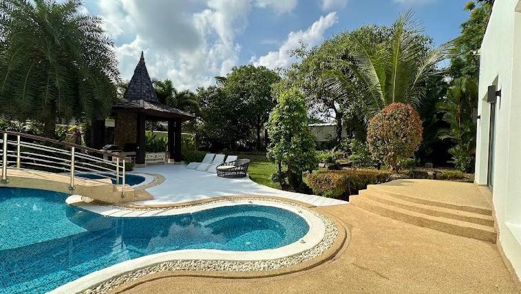 Botanica Luxury 4 Bedrooms Villa Ban Phru Champa