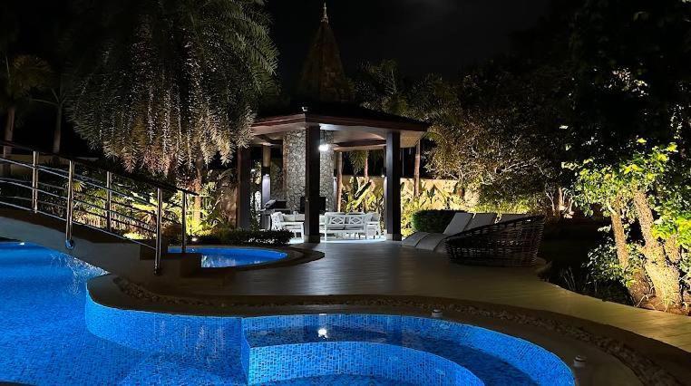Botanica Luxury 4 Bedrooms Villa