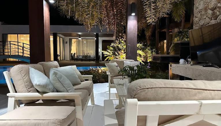 Botanica Luxury 4 Bedrooms Villa Ban Phru Champa
