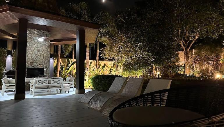Villa Botanica Luxury 4 Bedrooms Ban Phru Champa