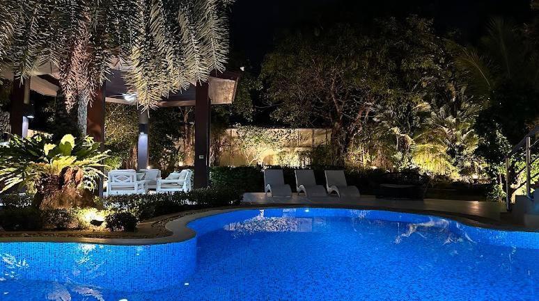 Botanica Luxury 4 Bedrooms Villa
