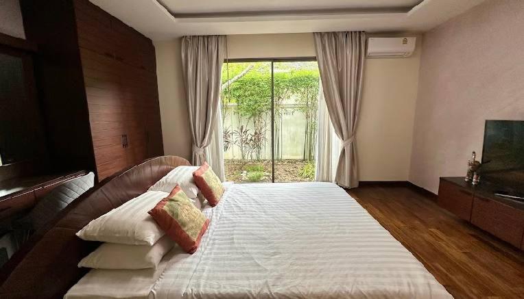 Botanica Luxury 4 Bedrooms Villa
