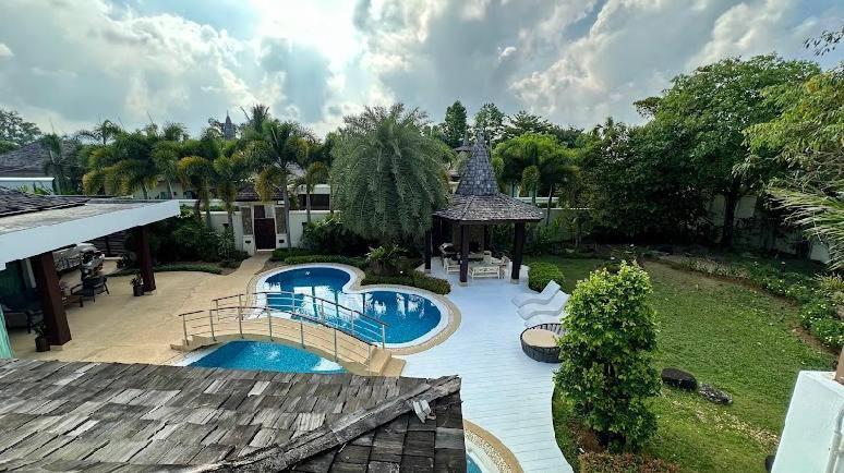 Botanica Luxury 4 Bedrooms *