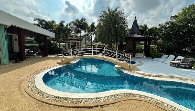 Villa Botanica Luxury 4 Bedrooms *