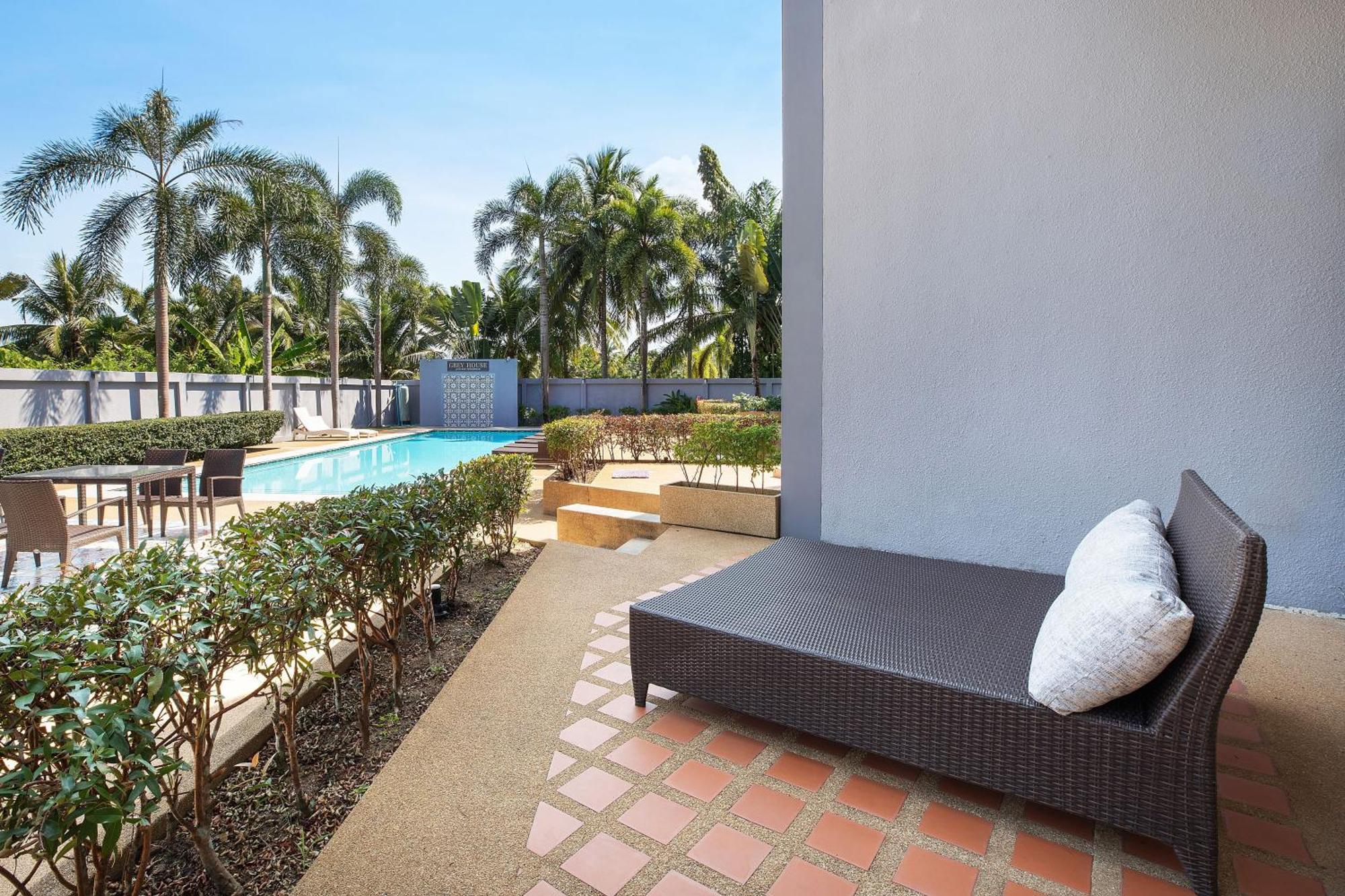 2 Storey Pool Access Argent 7 Next Mission Hills Golf, Just 15 Min Drive From Nai Yang And Nai Thon Beaches *