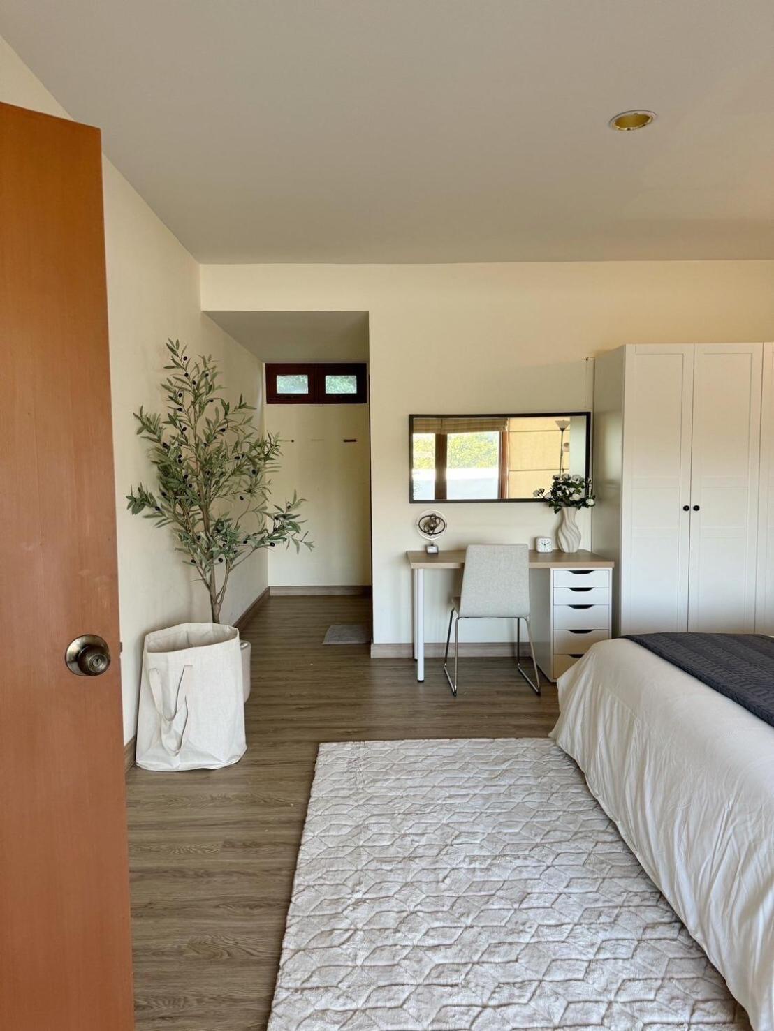 Newly Renovated Modern 3br Blue Canyon Golf Villa Ban Mai