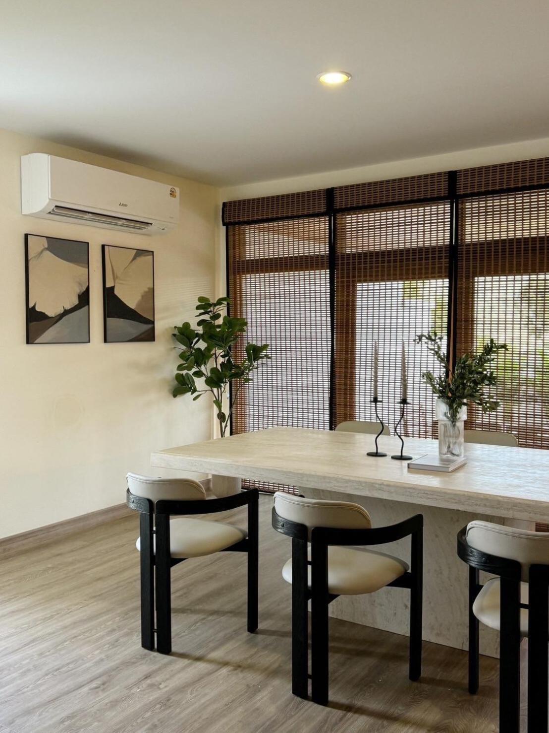 Newly Renovated Modern 3br Blue Canyon Golf Ban Mai