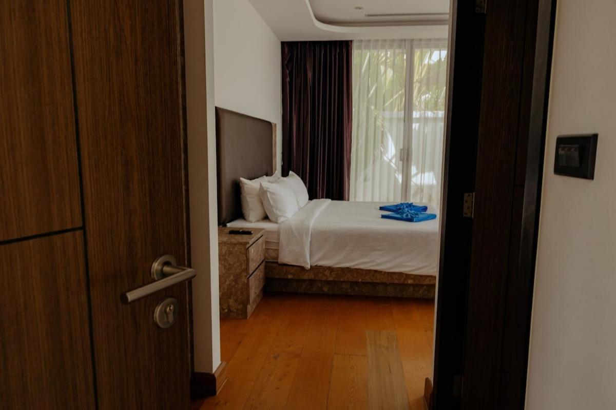 Villa Landmark 2 - 3 Bedroom Rawai Phuket Ban Saiyuan