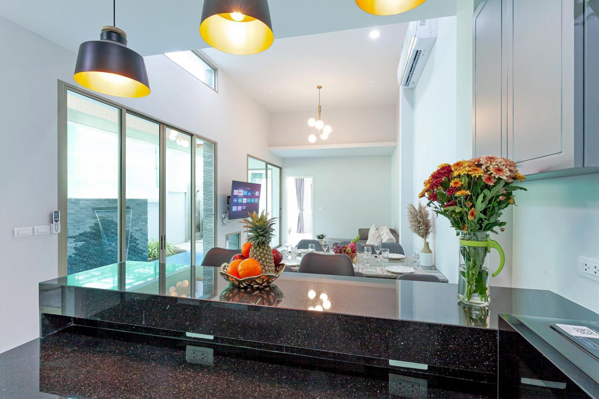 Classic Modern Pool Rawai 3br Villa