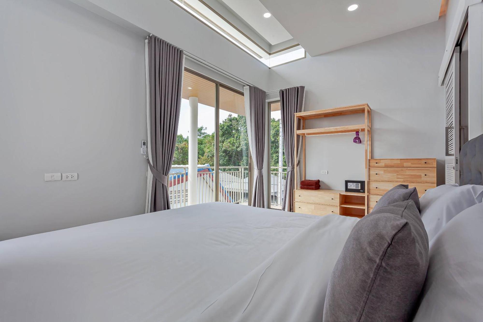 Classic Modern Pool Rawai 3br Villa Ban Saiyuan