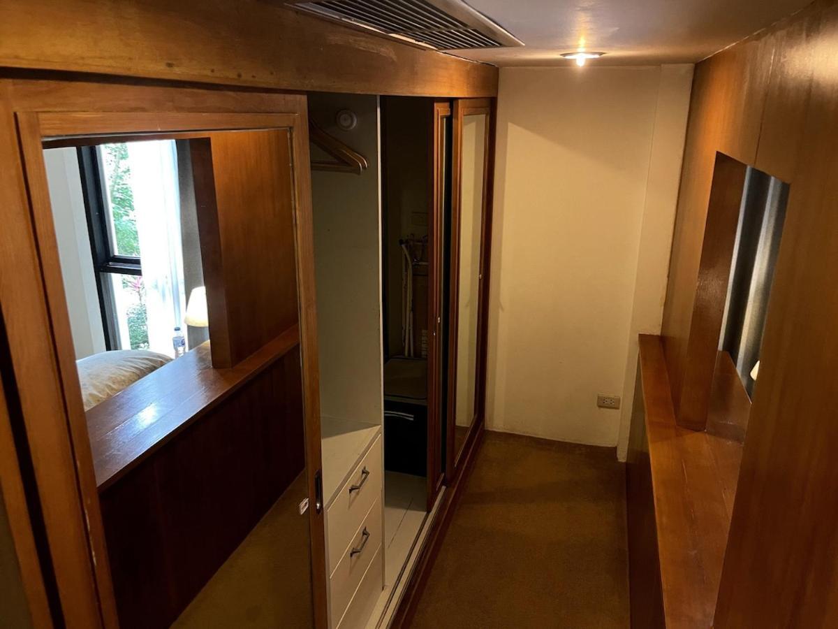 3-bed House With Private