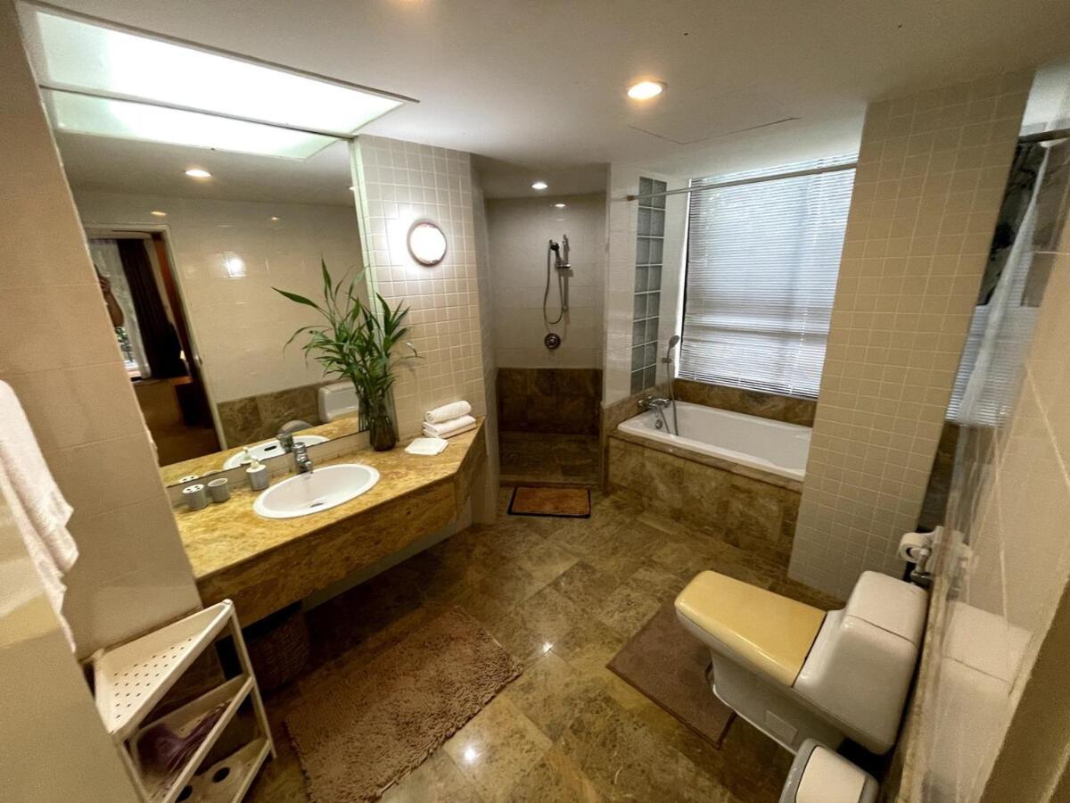 Apartment 3-bed House With Private *
