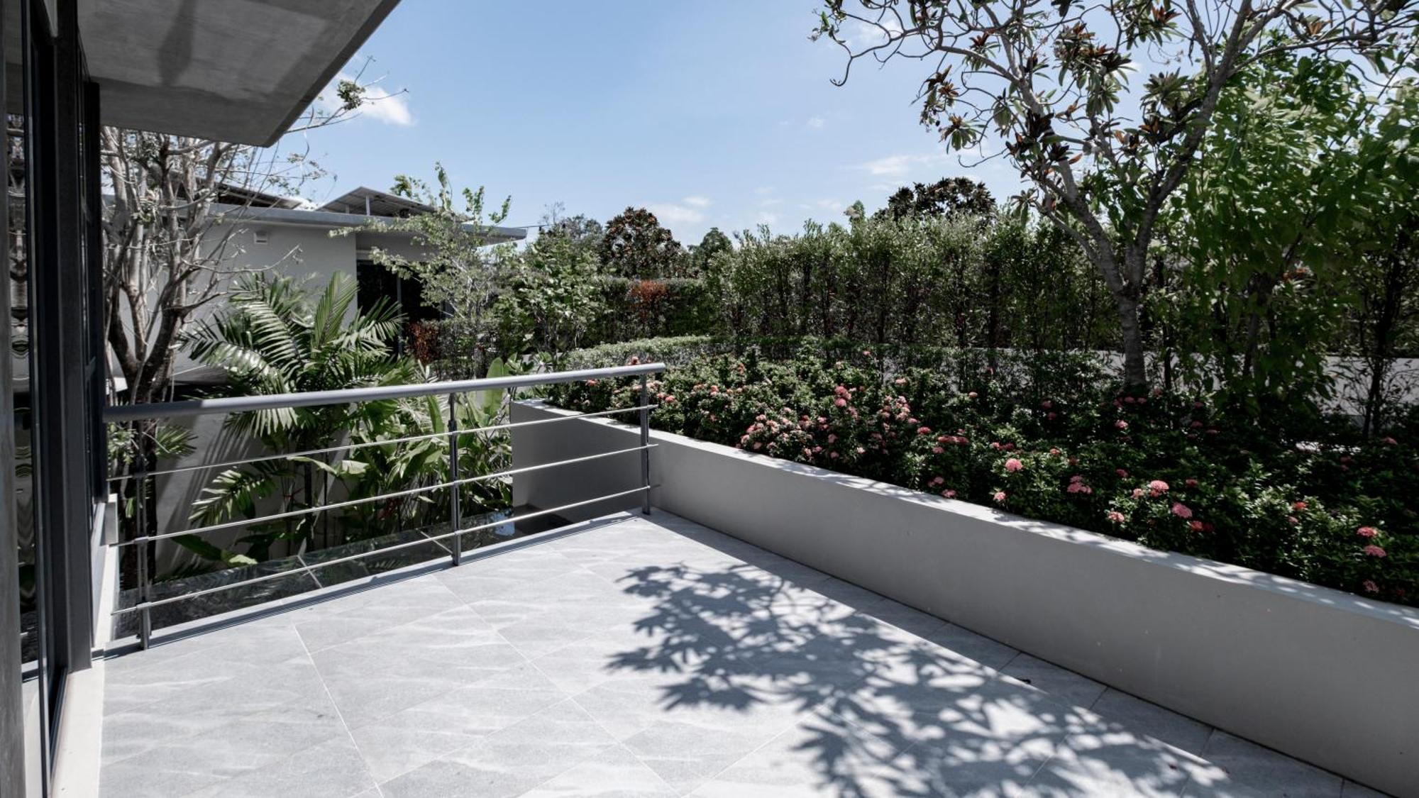 Villa Smart Solar Riverhouse *