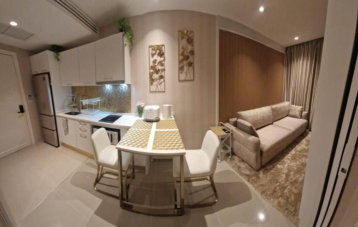 Apartment Luxury For Rent *