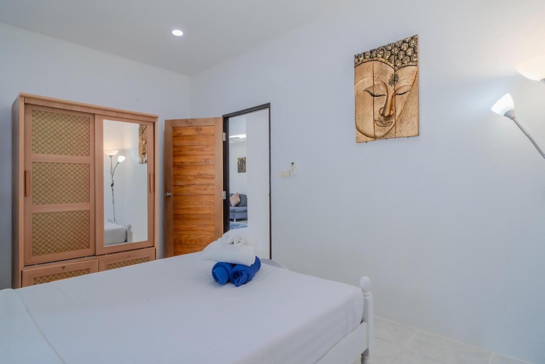 Jasmine Pool In Nai Harn Villa