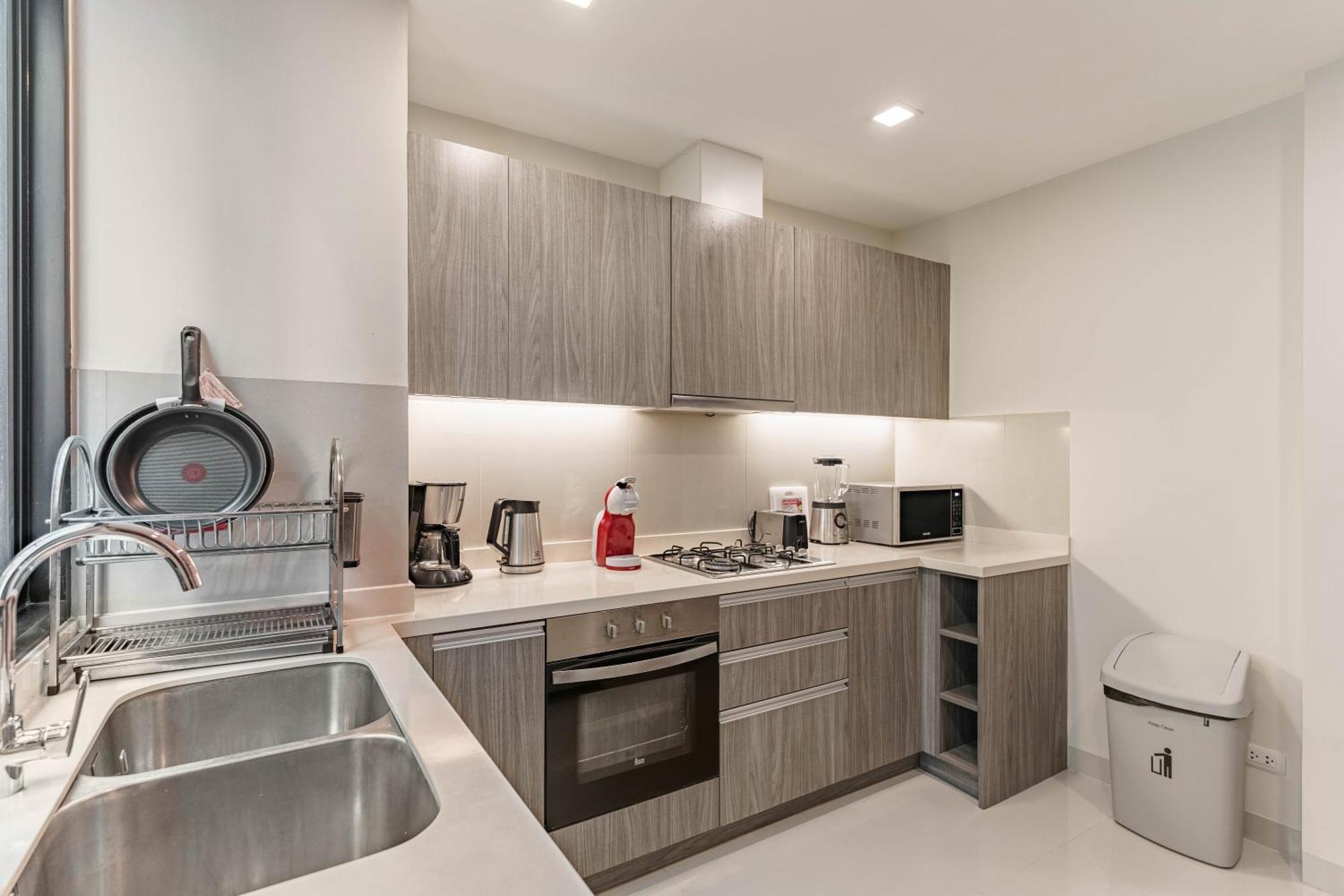 5bdr Pool In Laguna Park #46 By Capital Pro Villa