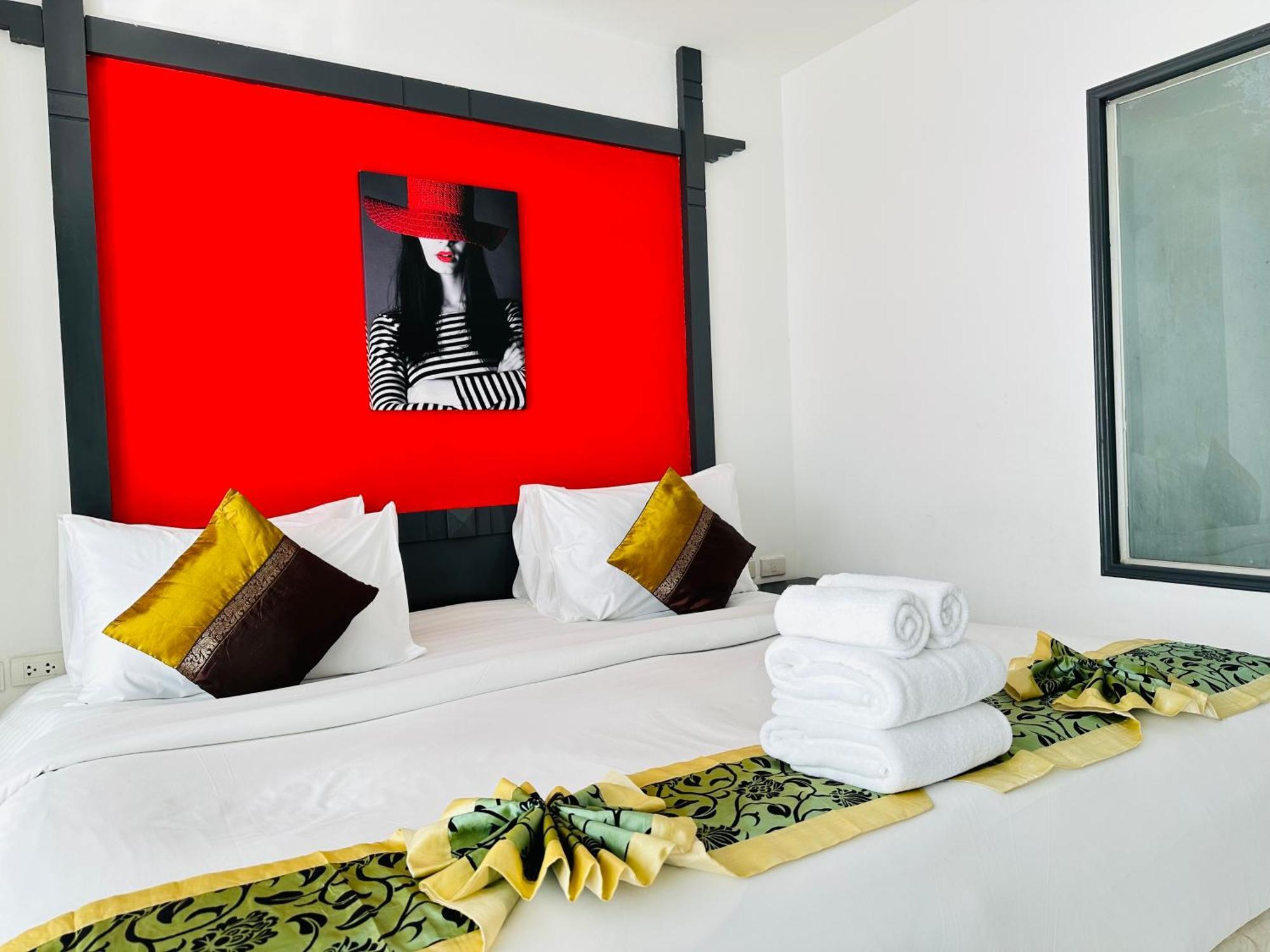 Hotel Baya Phuket