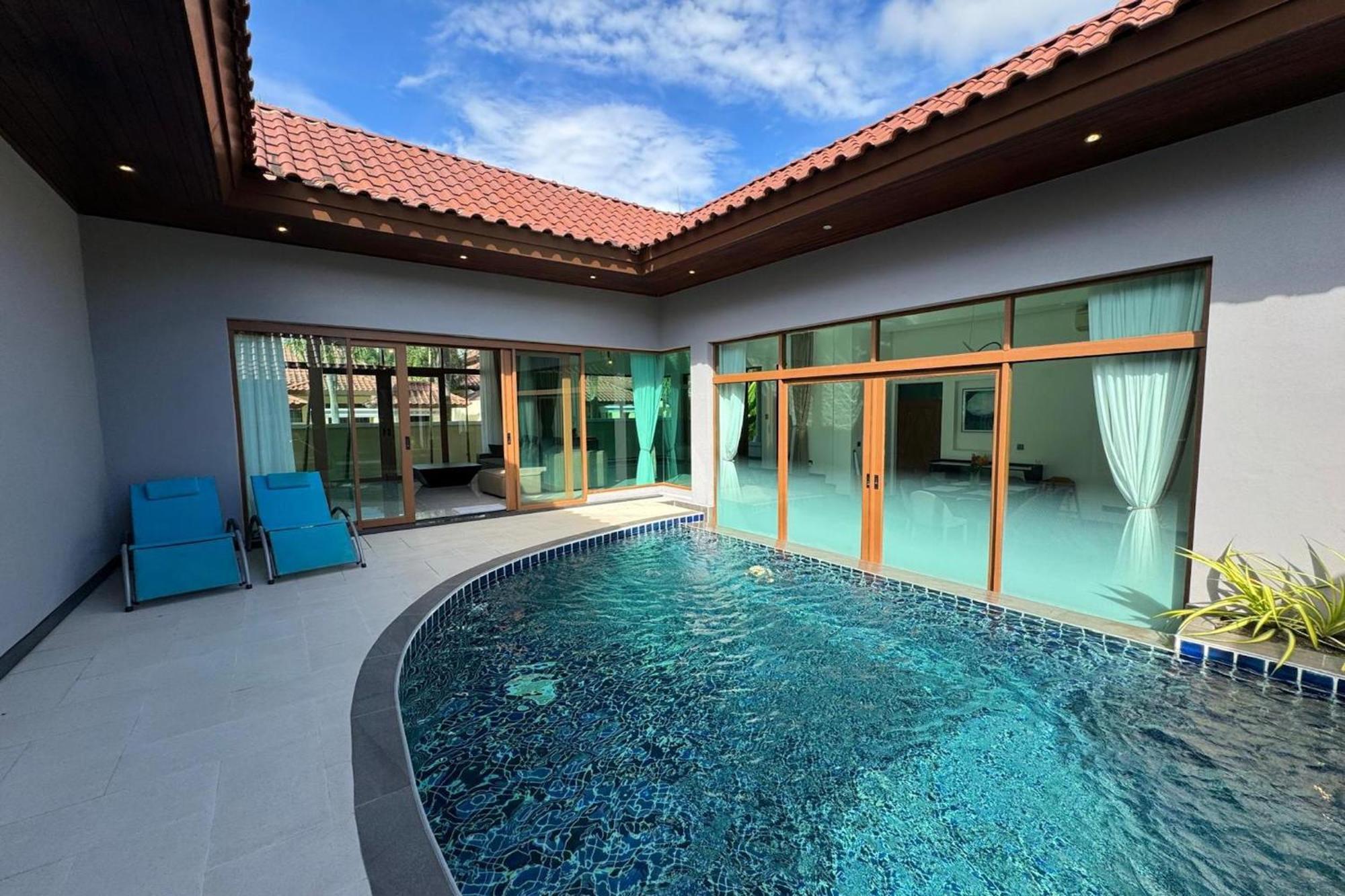 Your Paradise Found - Bangtao's Oceanpalm V4 With Private Pool & 2br *