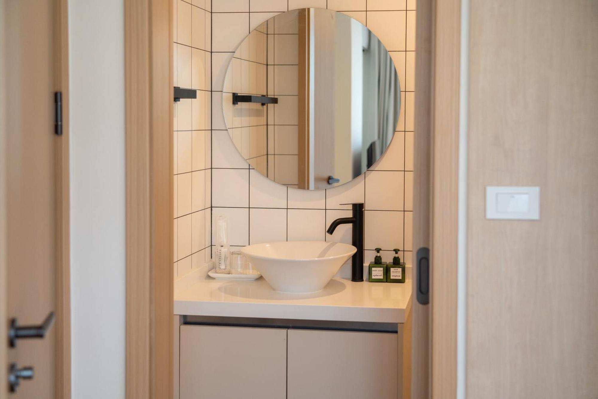 Apartment Brand-new Fantasea Kamala, Near Fantasea Show & *