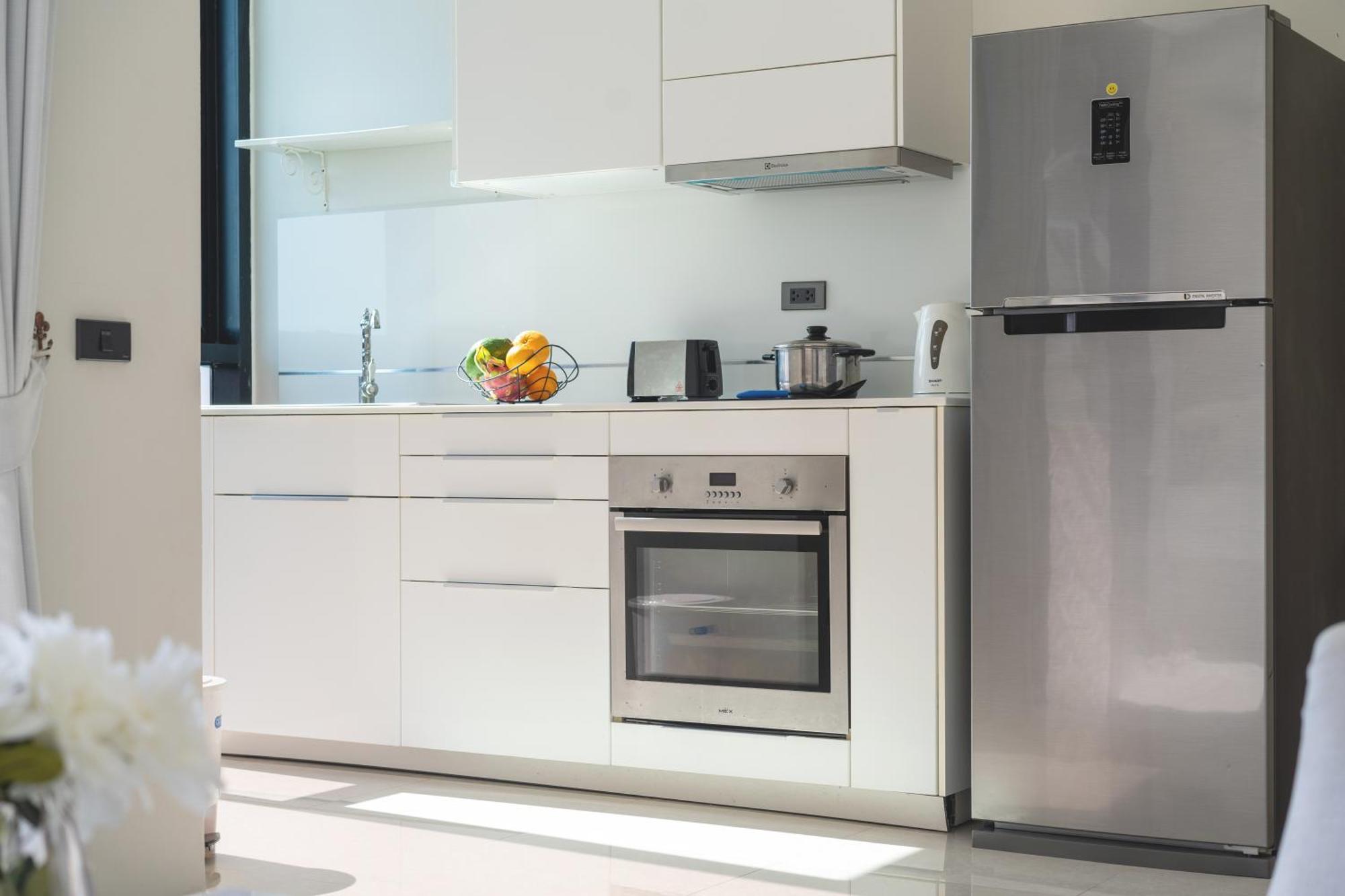 Airy 1br Viva A602 With Sea & Mountain Views