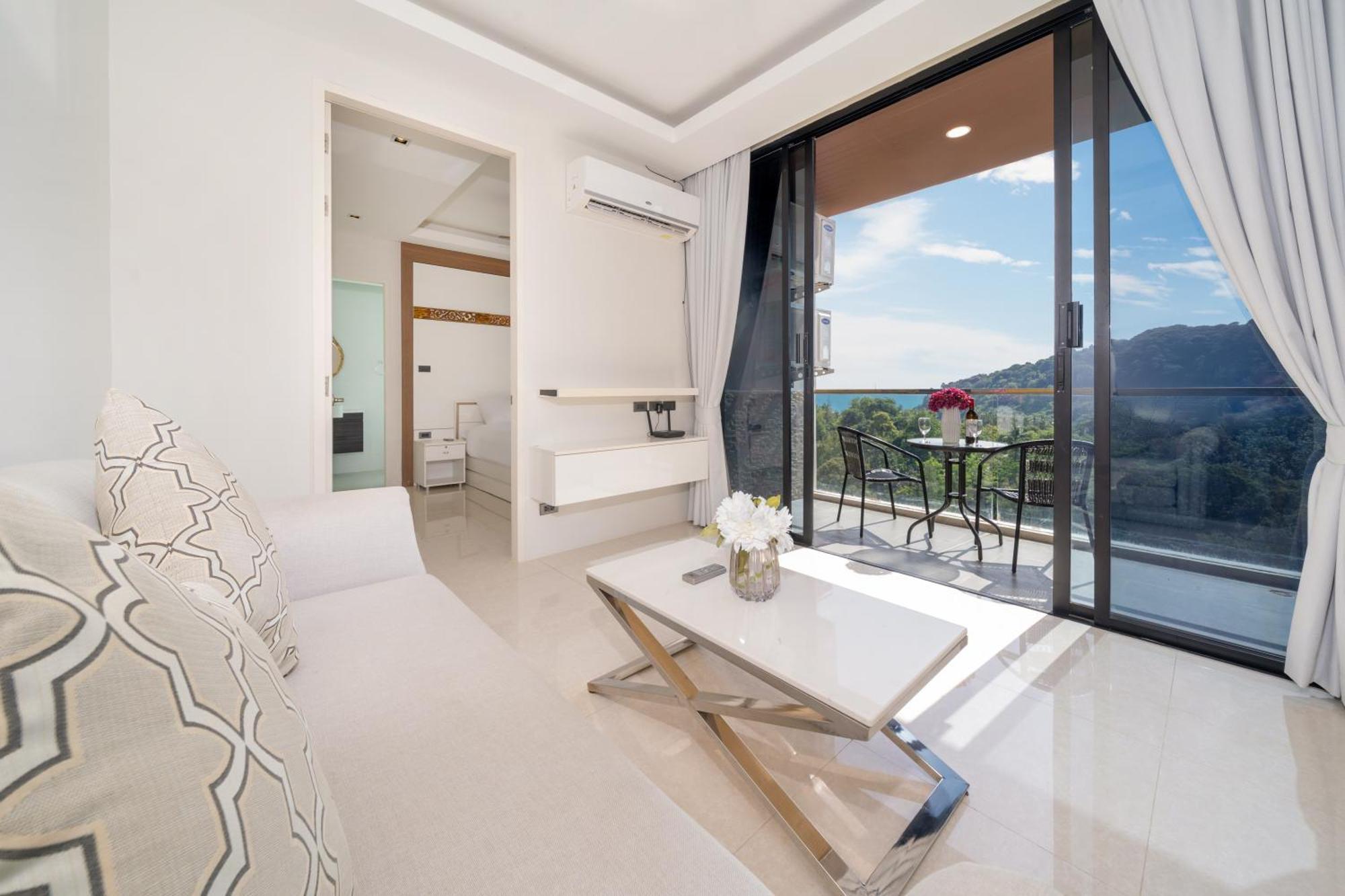 Airy 1br Viva A602 With Sea & Mountain Views *